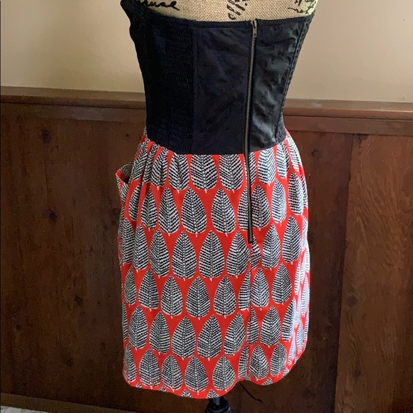 Dress - Picture 2 of 3